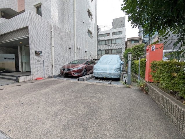 26/30 駐車場