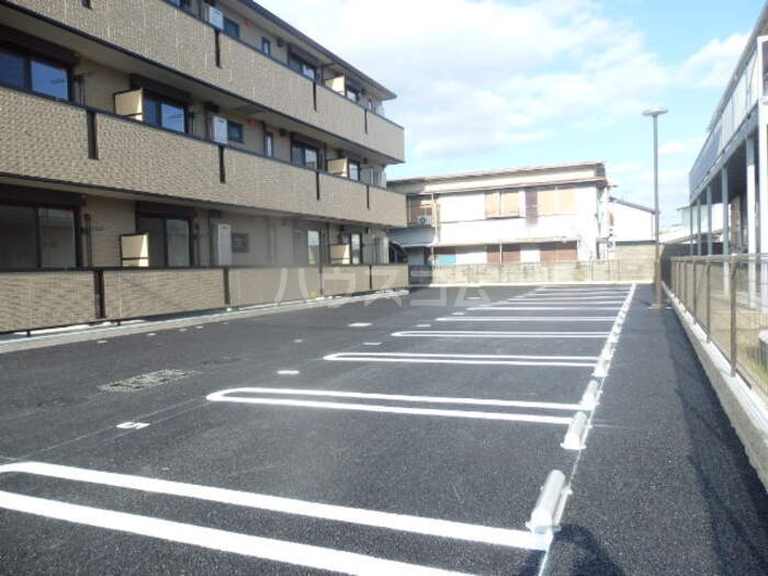 17/19 駐車場
