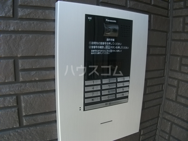 20/30 エントランス