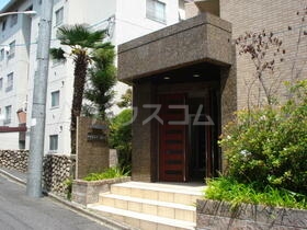 20/29 エントランス