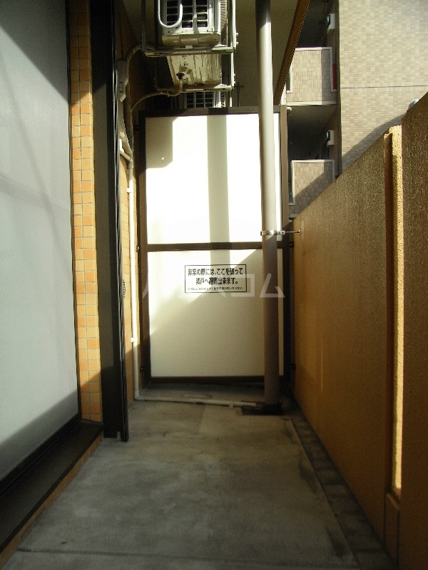 13/25 バルコニー