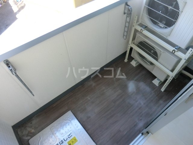 18/27 バルコニー