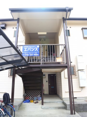 27/30 エントランス