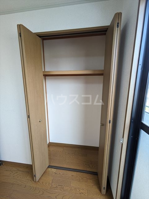 13/30 収納