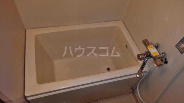 13/30 浴室