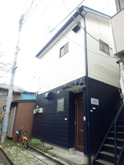 22/30 エントランス