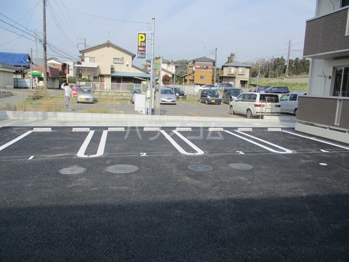 14/15 駐車場