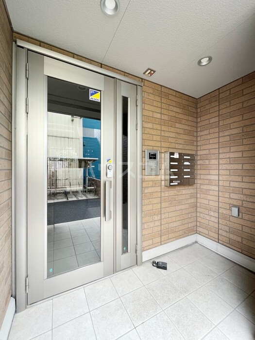 15/26 エントランス