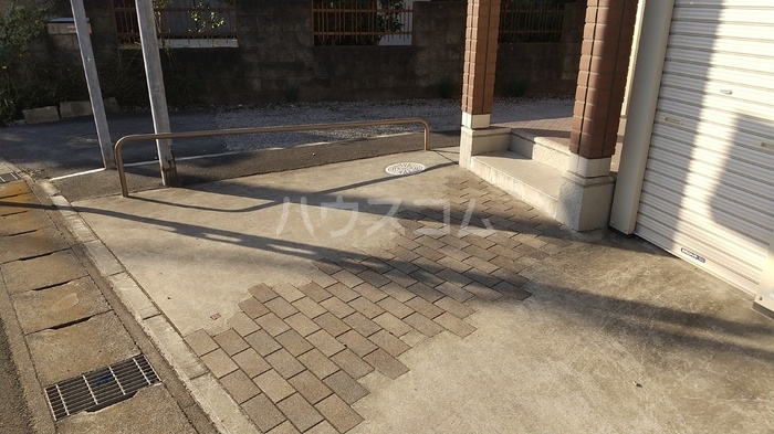 14/20 エントランス