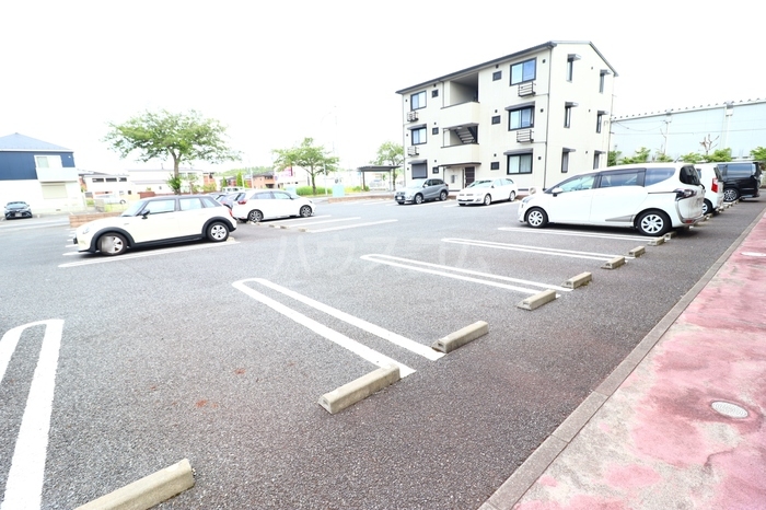 2/4 駐車場