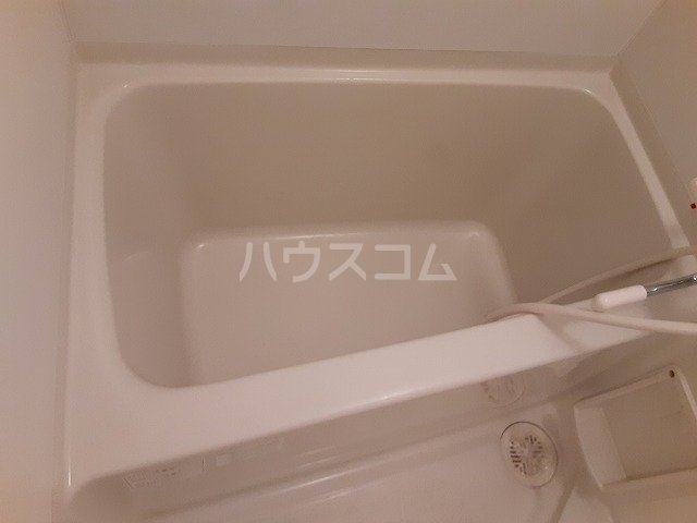 13/30 浴室