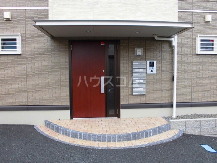 2/5 エントランス