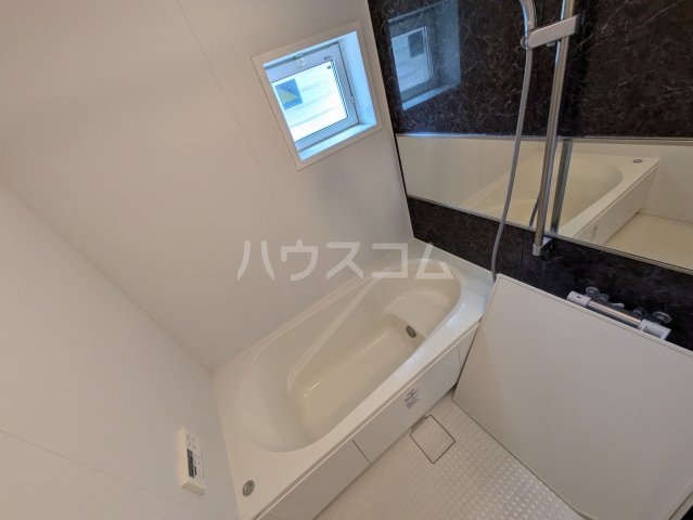 17/30 浴室