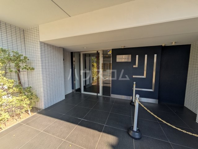 29/30 エントランス