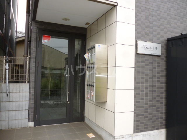 22/24 エントランス