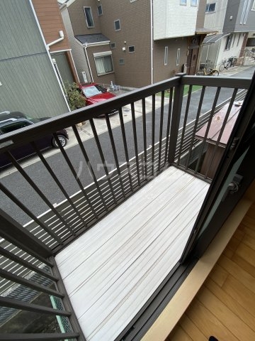 13/19 バルコニー