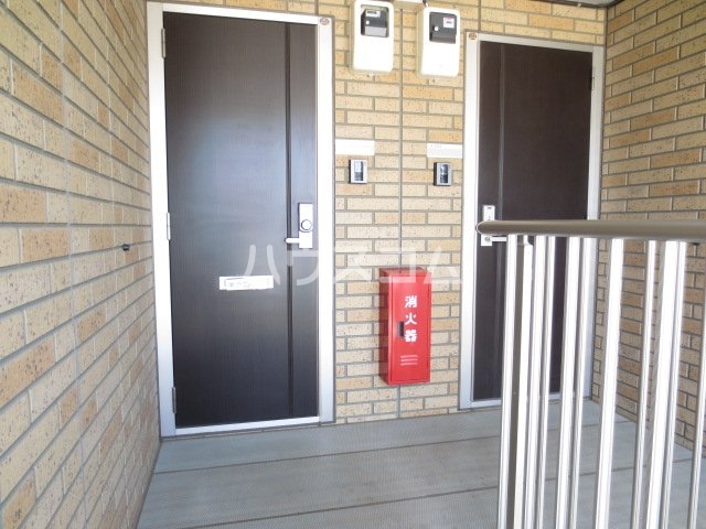 25/26 エントランス