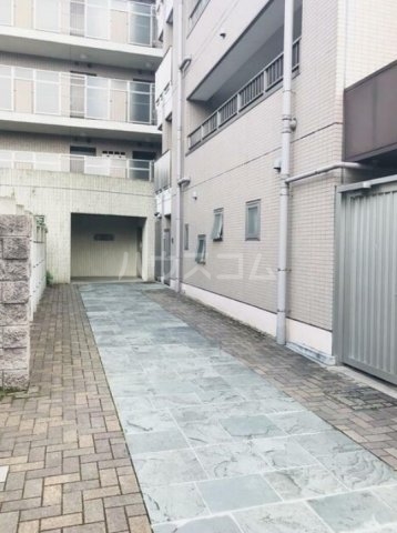 15/25 エントランス