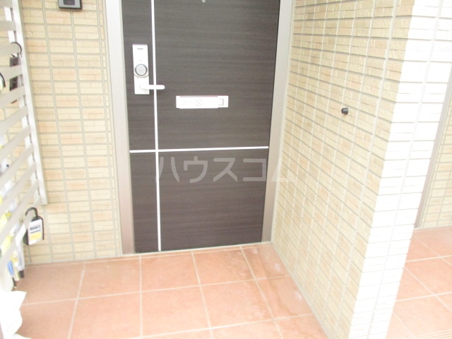 28/29 エントランス