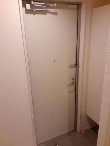 13/30 玄関