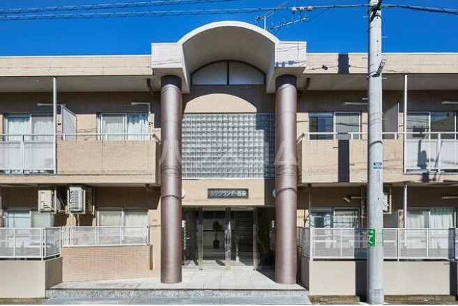 25/30 エントランス