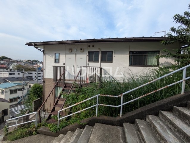 15/22 エントランス