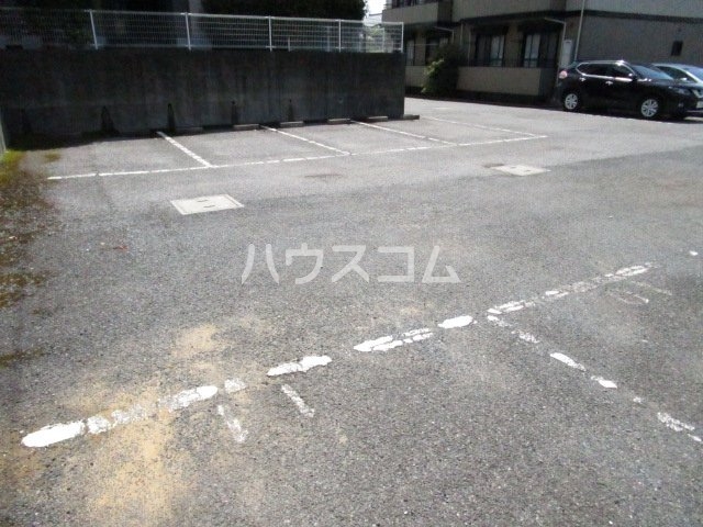 17/26 駐車場