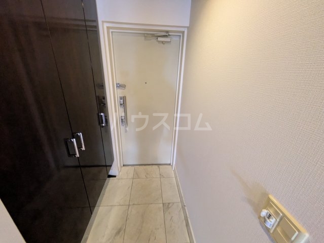 14/30 玄関
