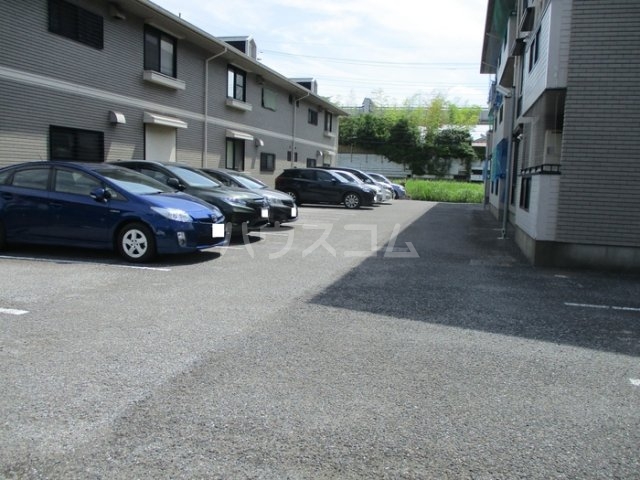 20/24 駐車場