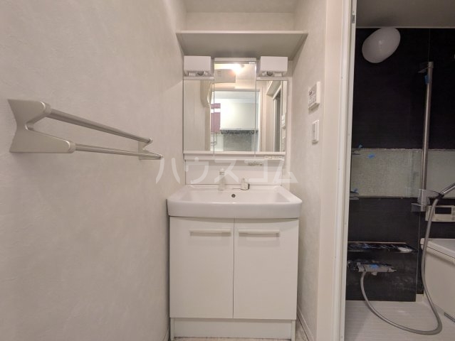 13/30 洗面
