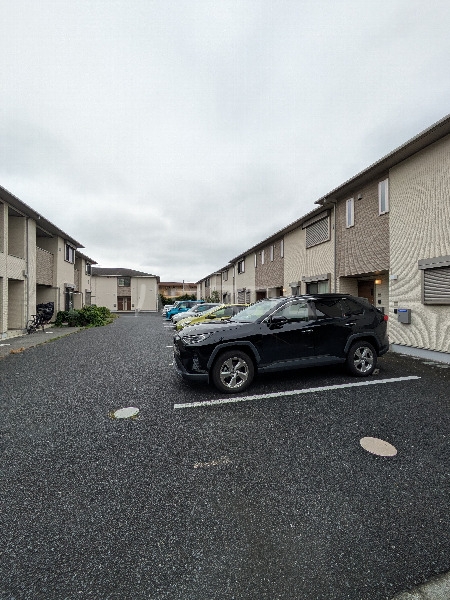23/29 駐車場