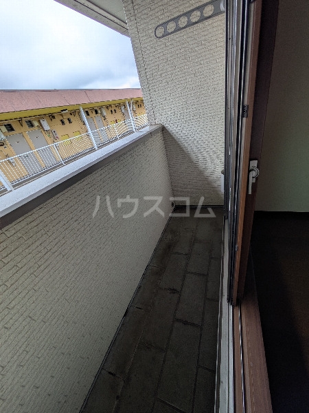 13/22 バルコニー