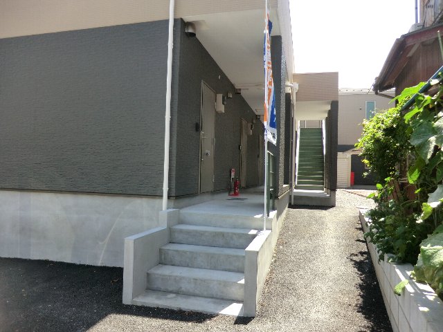 19/20 エントランス