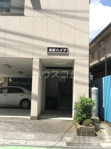 20/29 エントランス