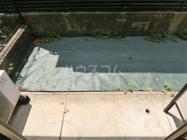 15/18 バルコニー