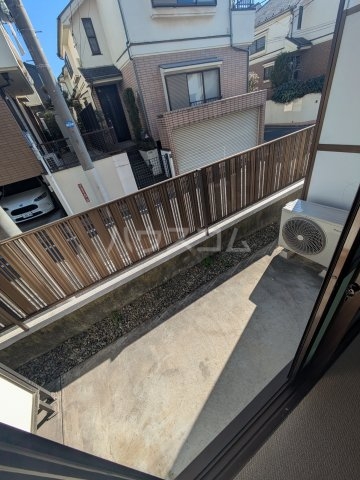 13/23 バルコニー