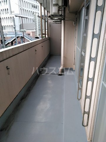 23/30 バルコニー