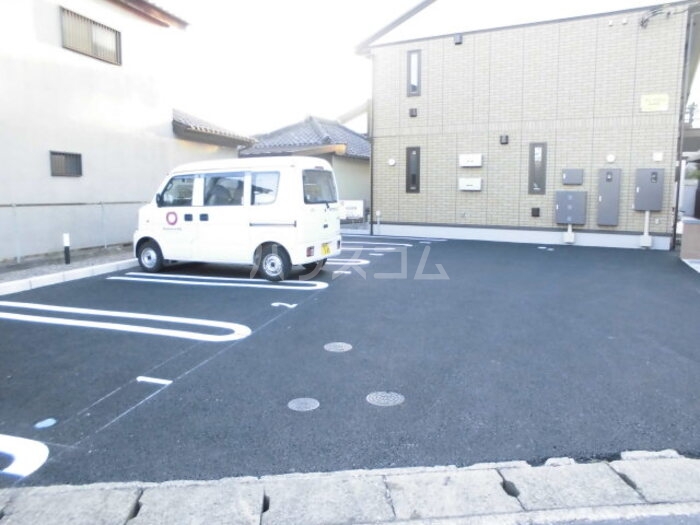 2/2 駐車場
