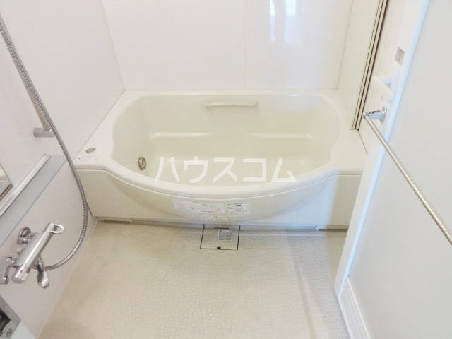16/30 浴室