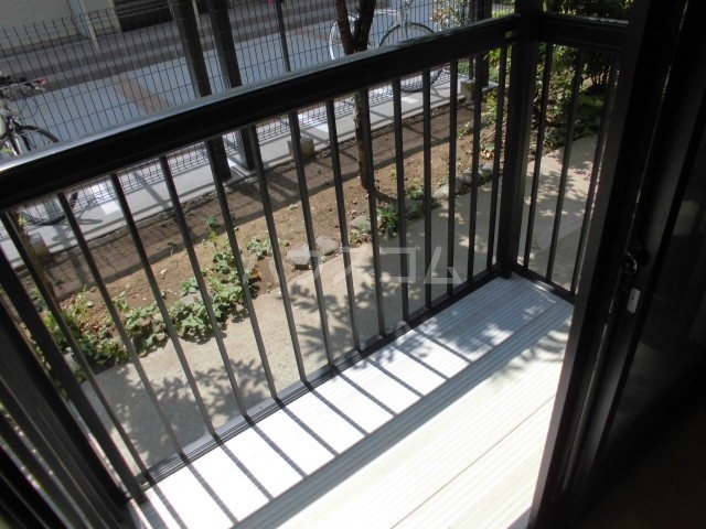 8/10 バルコニー