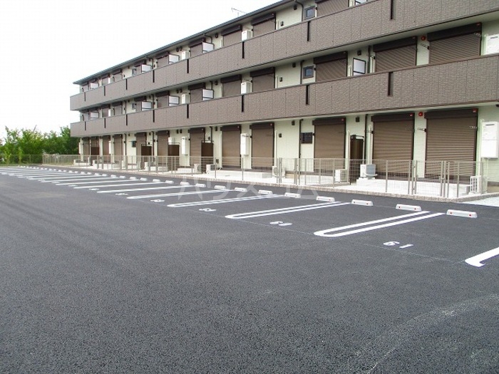 15/16 駐車場