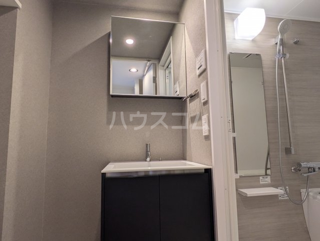 13/30 洗面