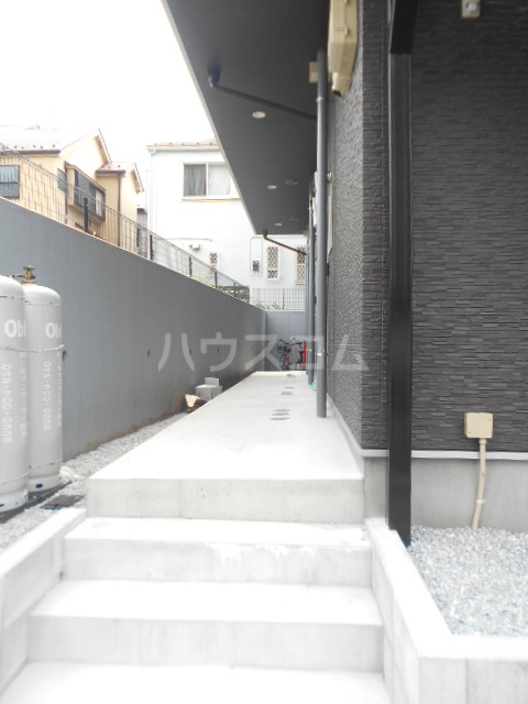 16/26 エントランス