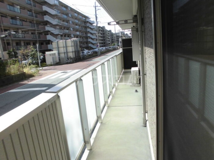 16/23 バルコニー