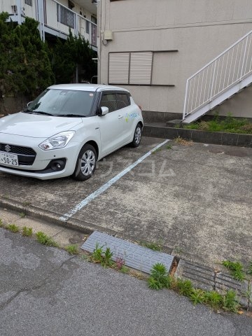 18/23 駐車場