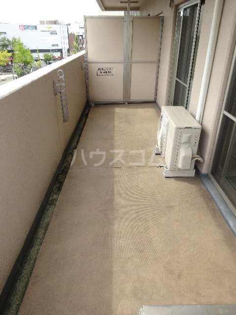 23/30 バルコニー