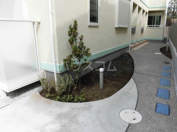 18/26 エントランス