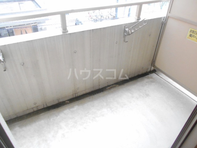 23/30 バルコニー