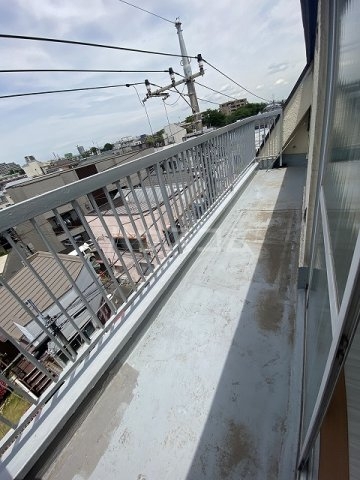 20/30 バルコニー