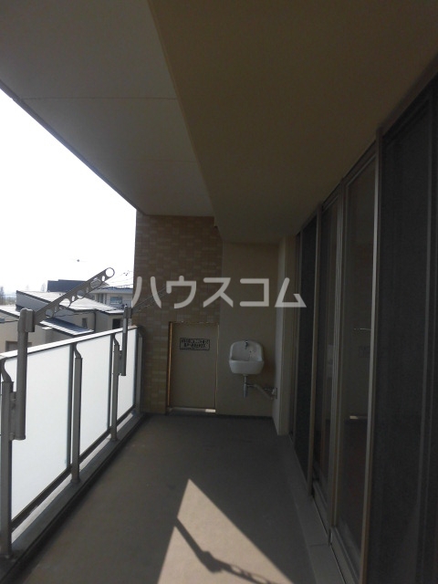 23/30 バルコニー
